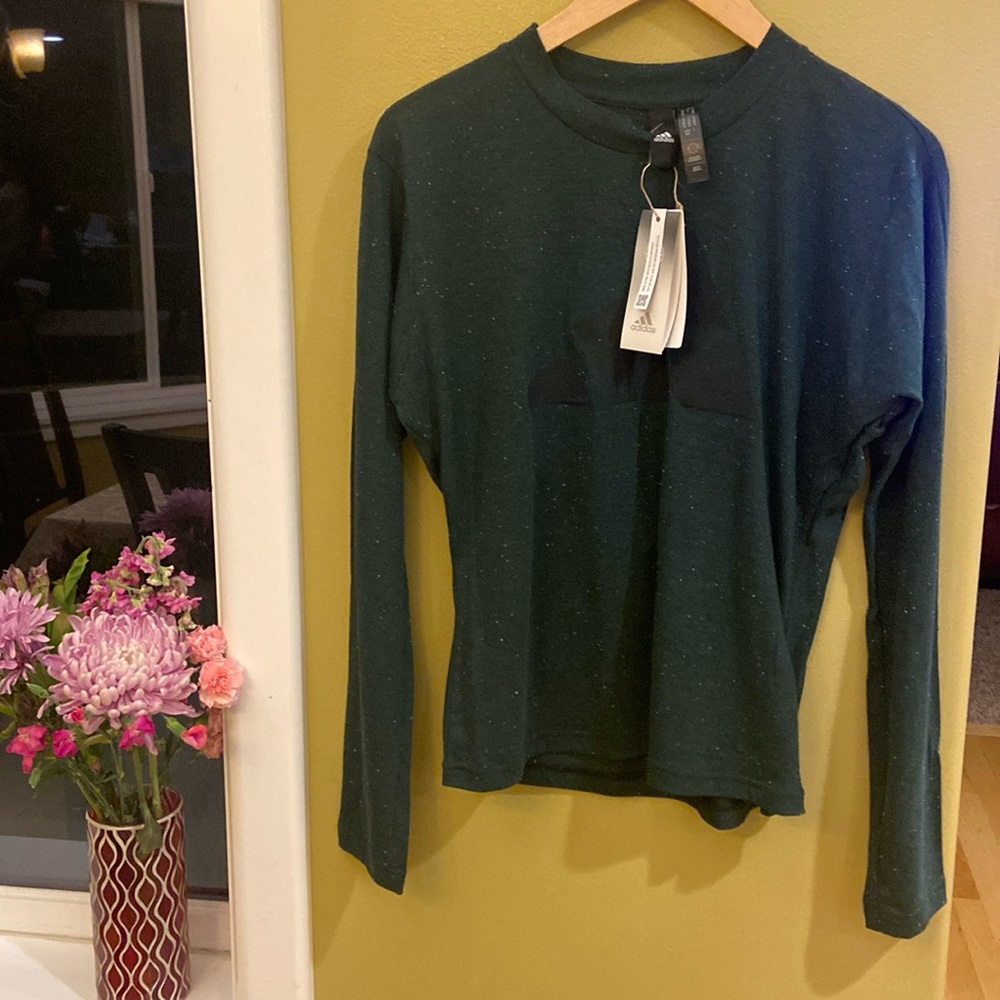 NWT ADIDAS WOMEN’S LONG SLEEVE